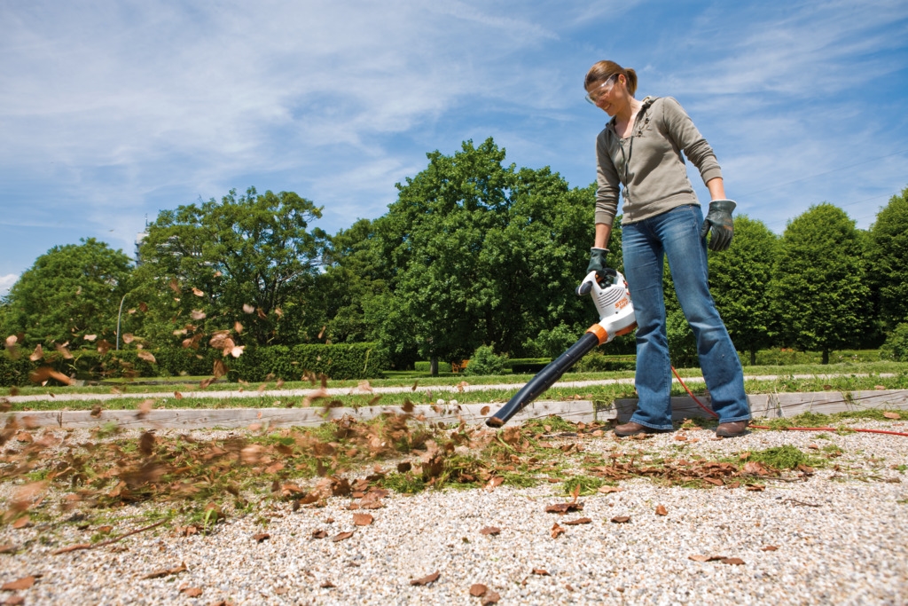 Електрична повітродувка STIHL BGE 81